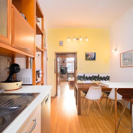 Urban View Apartment With Free Parking Λιουμπλιάνα Εξωτερικό φωτογραφία