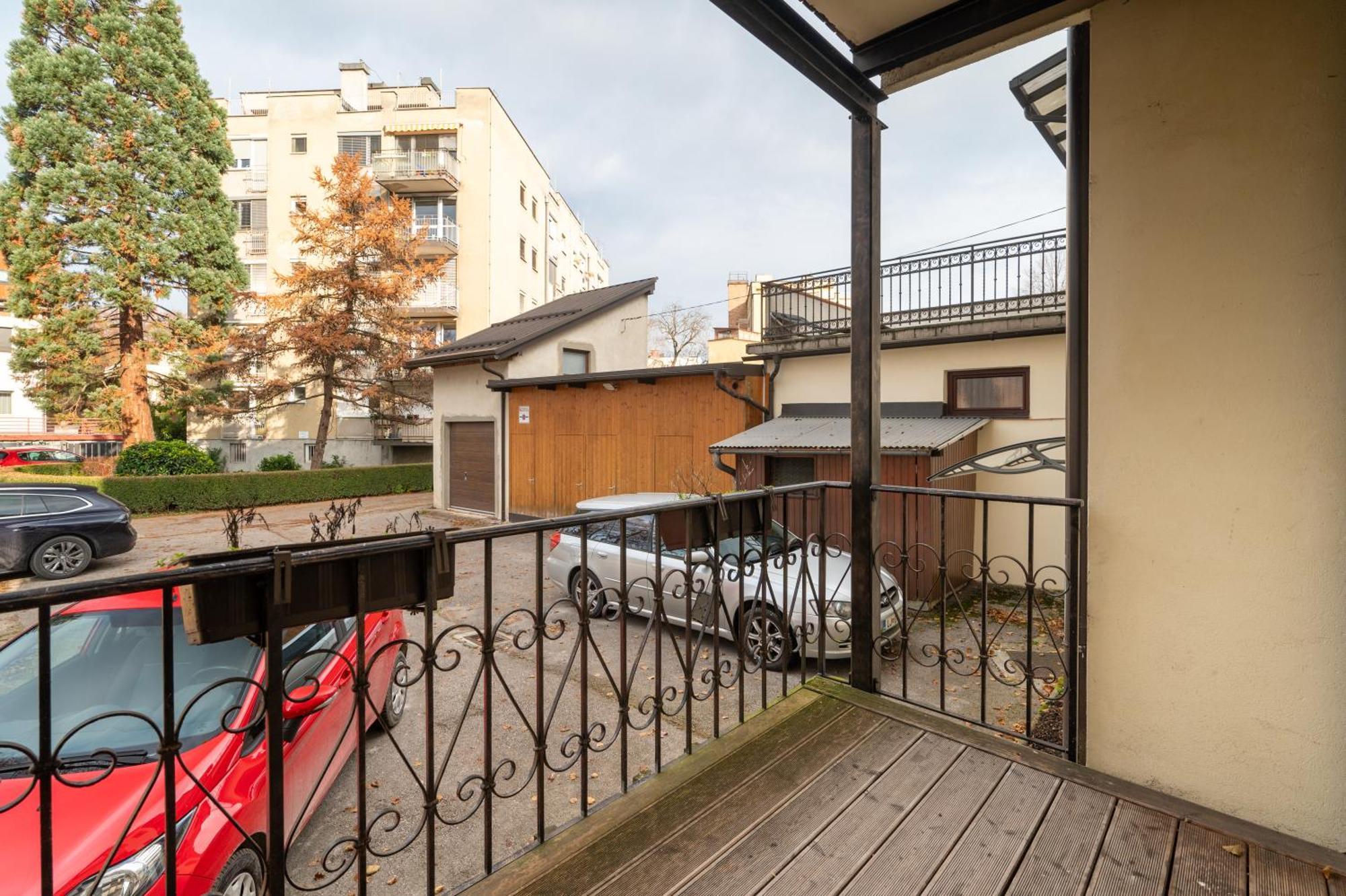 Urban View Apartment With Free Parking Λιουμπλιάνα Εξωτερικό φωτογραφία